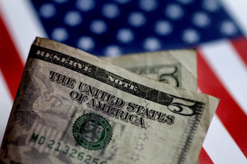 US dollar trading